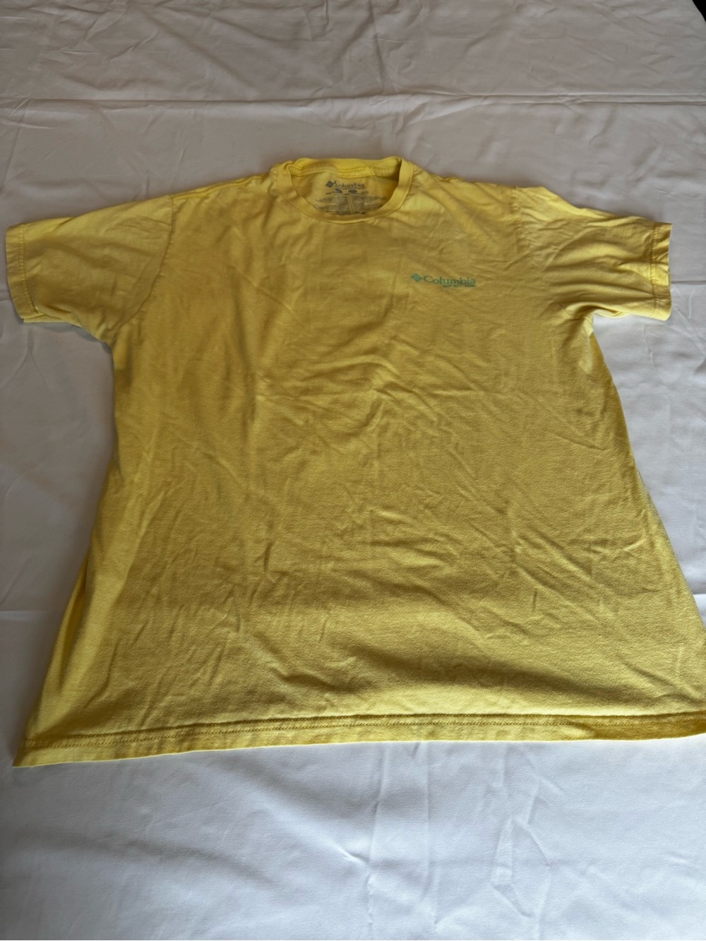 Columbia PFG Triangle Logo Graphic T-Shirt Yellow 100% Cotton Large